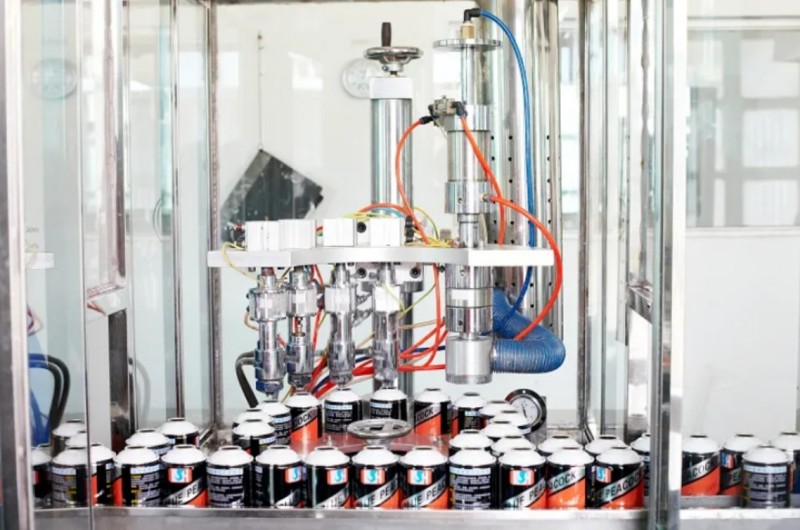 ویلسون عمیقاً در صنعت آئروسل زیبایی درگیر است